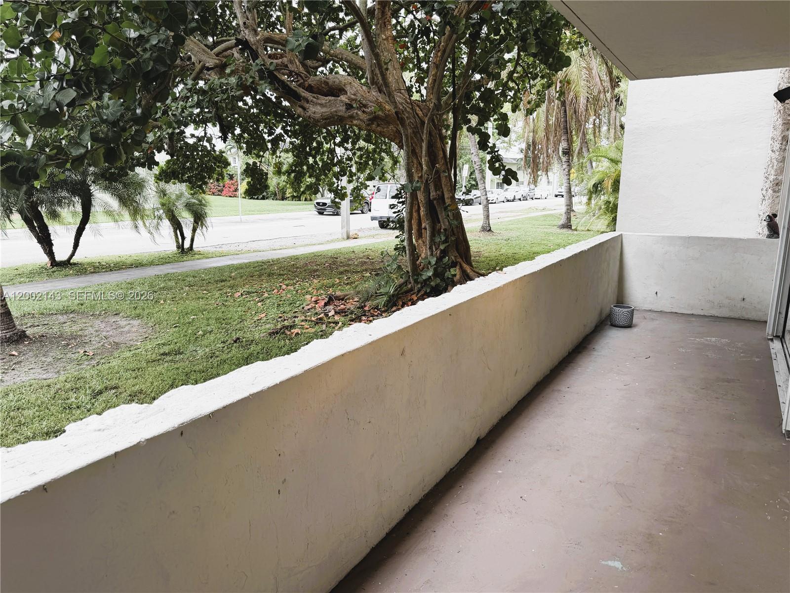 DADELAND CAPRI CONDO - Residential