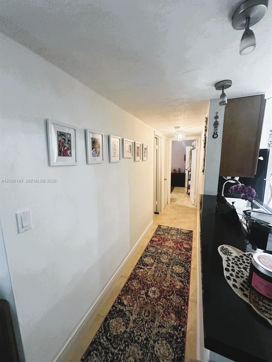 DADELAND CAPRI CONDO - Residential