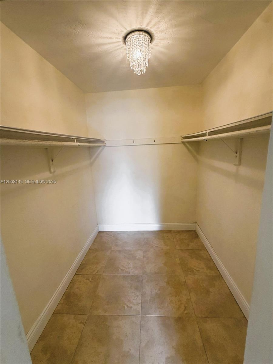 DADELAND CAPRI CONDO - Residential