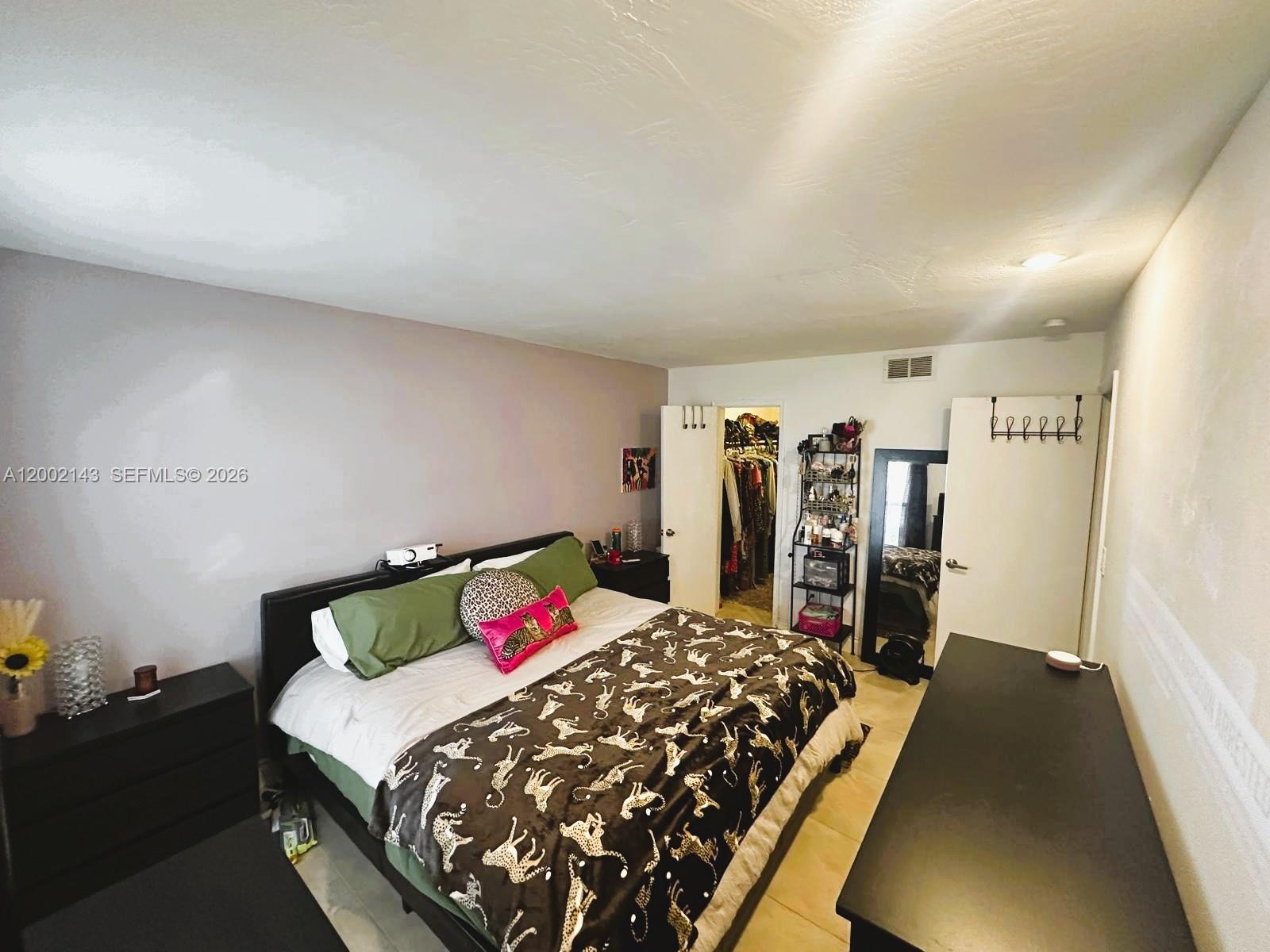 DADELAND CAPRI CONDO - Residential