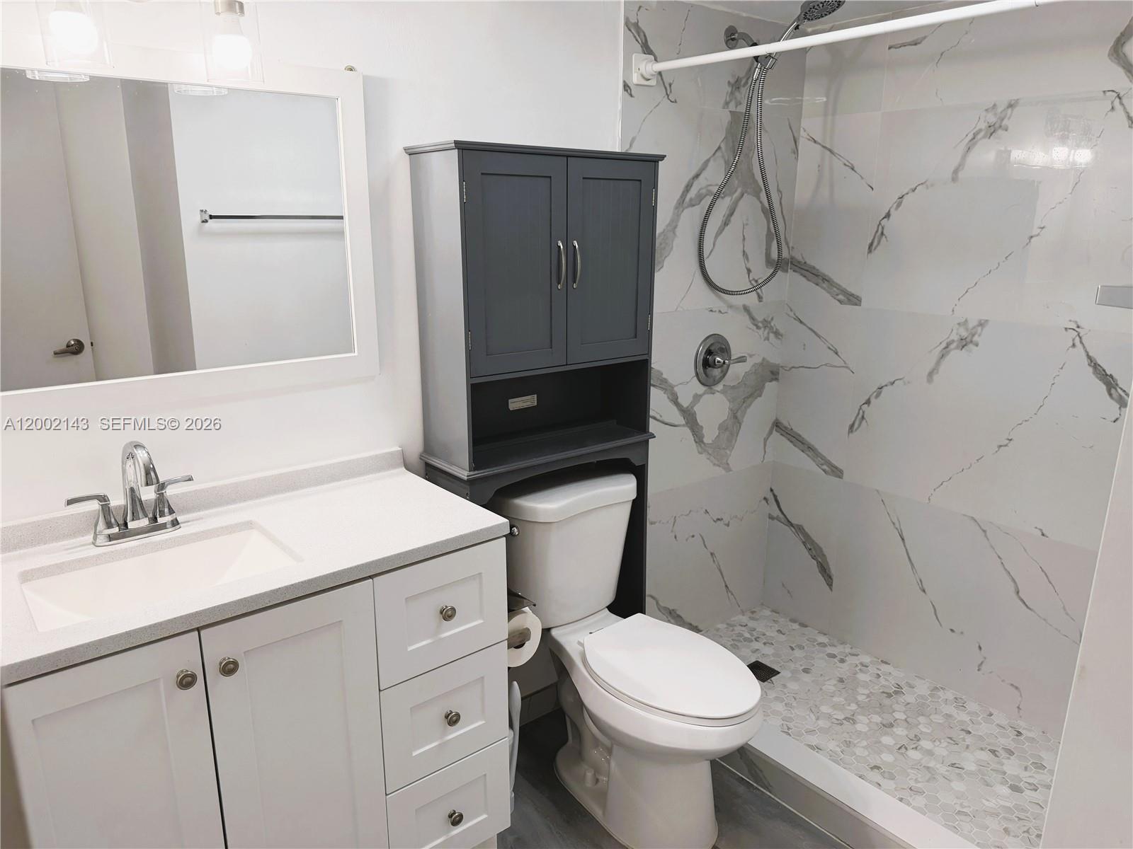 DADELAND CAPRI CONDO - Residential