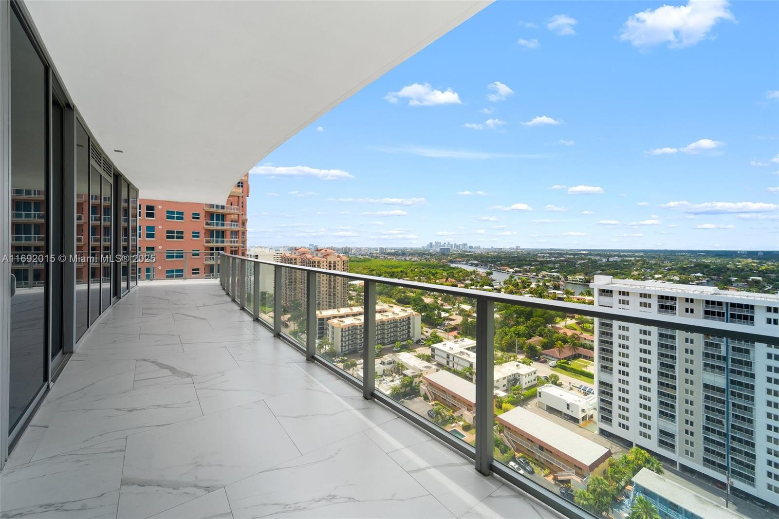 2200 FORT LAUDERDALE BEAC - Residential