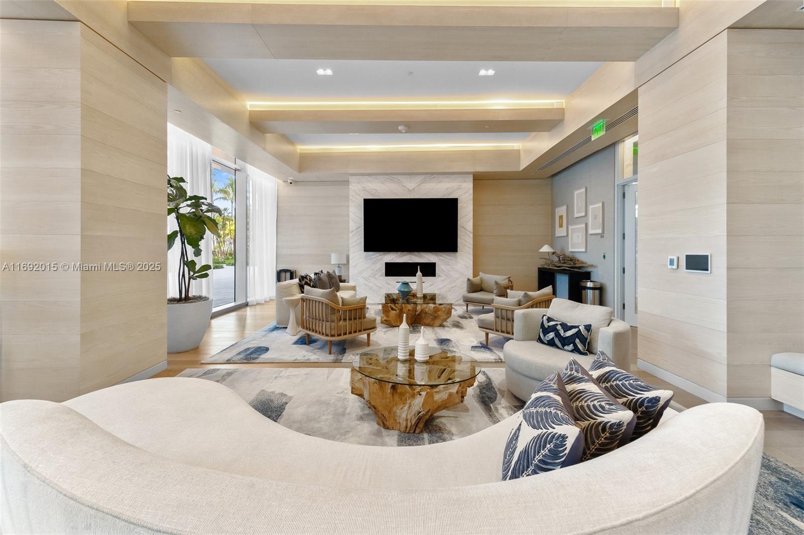 2200 FORT LAUDERDALE BEAC - Residential