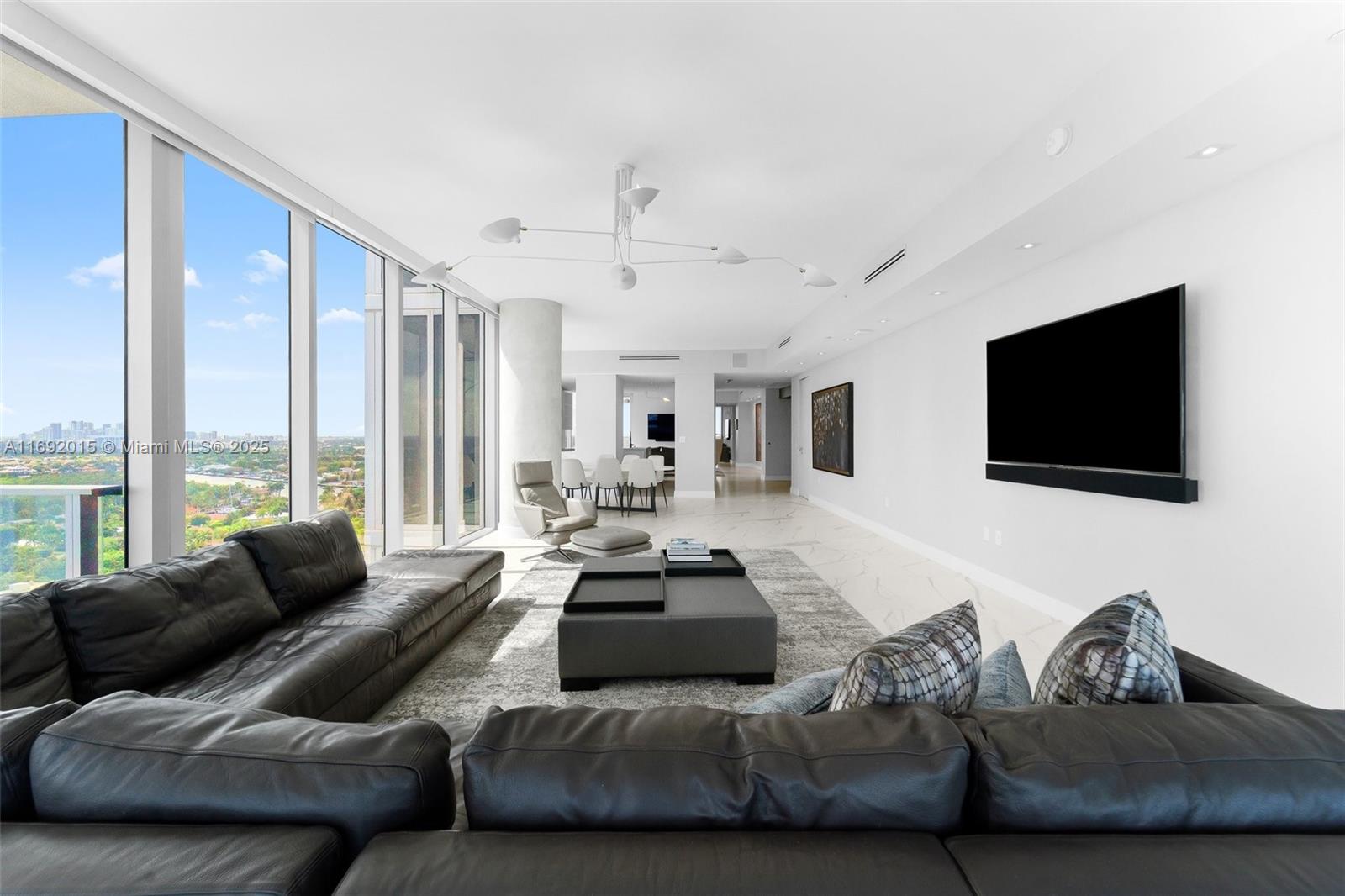 2200 FORT LAUDERDALE BEAC - Residential