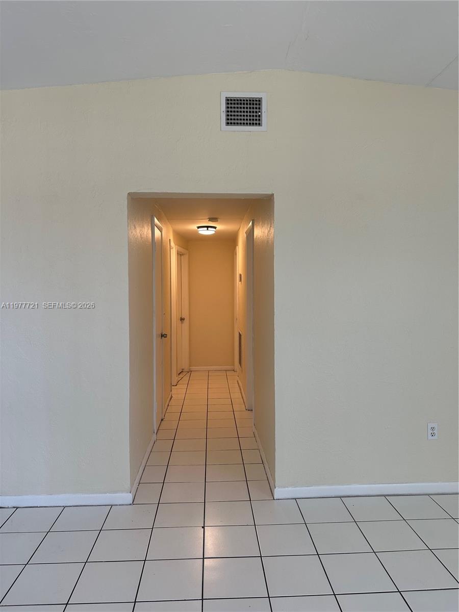 LINCOLN ESTS - Residential