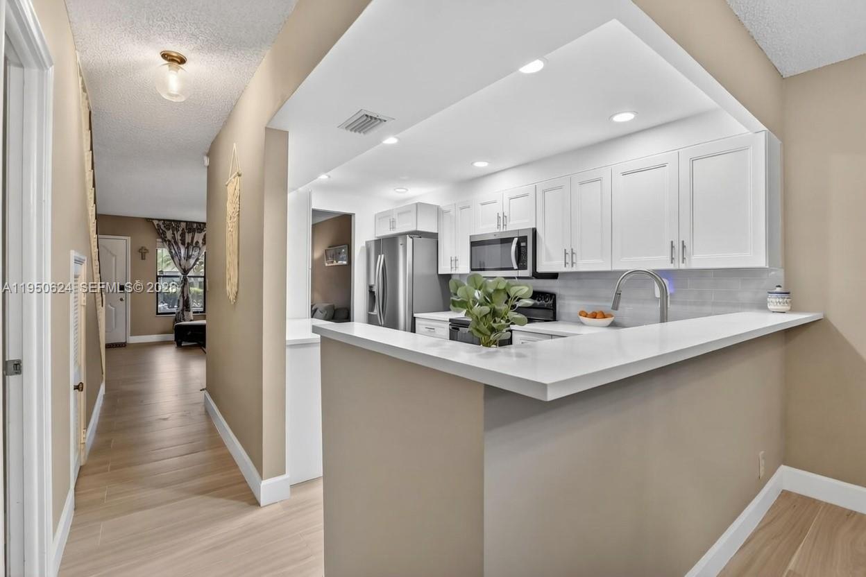 BAYVIEW VILLAGE CONDO - Residential