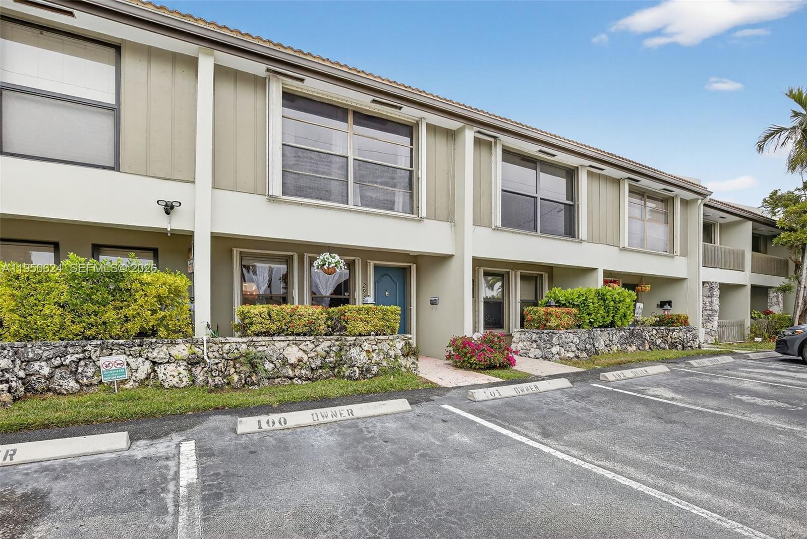 BAYVIEW VILLAGE CONDO - Residential