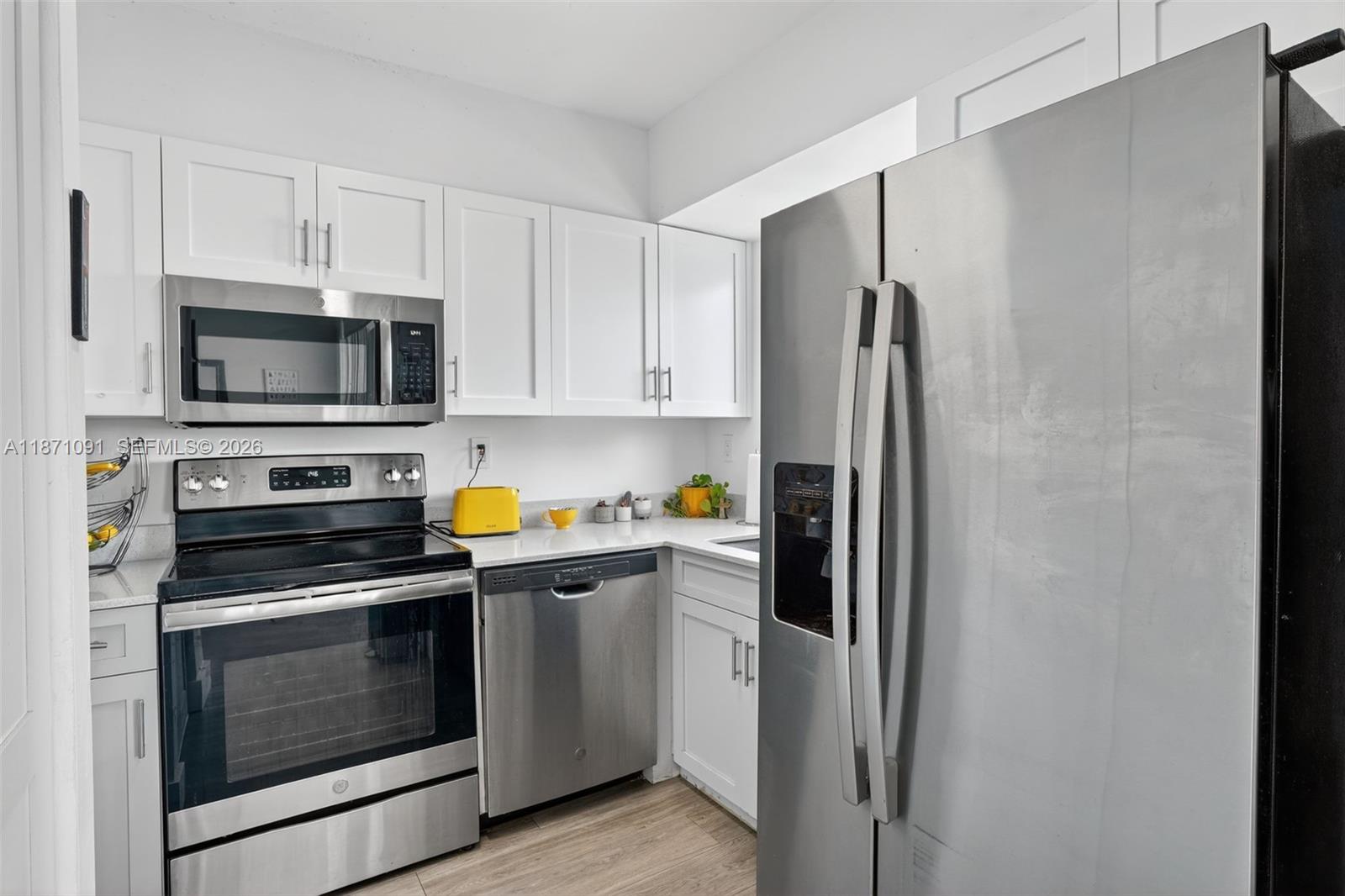 THE GRANDVIEW CONDO - Residential