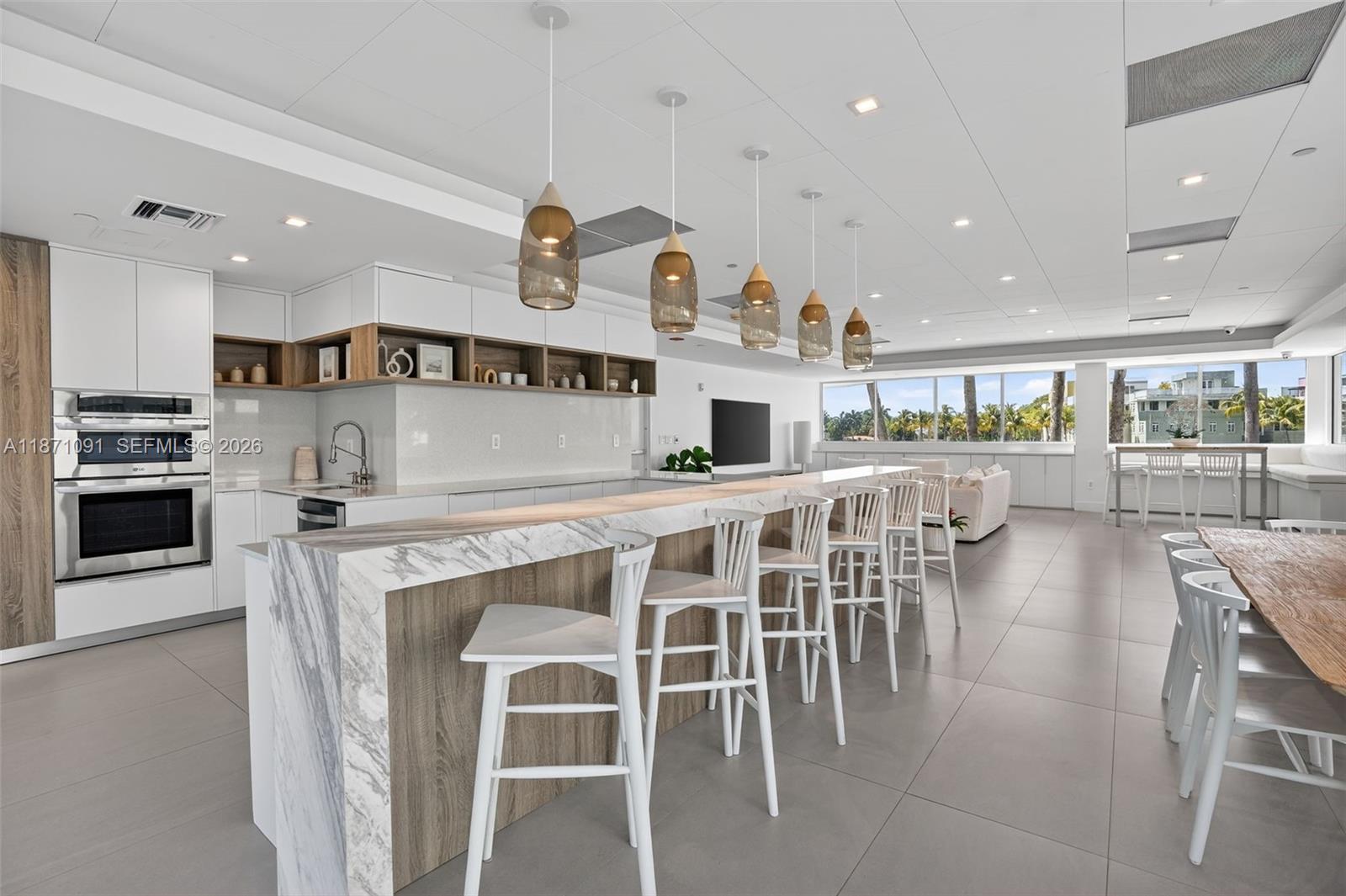 THE GRANDVIEW CONDO - Residential