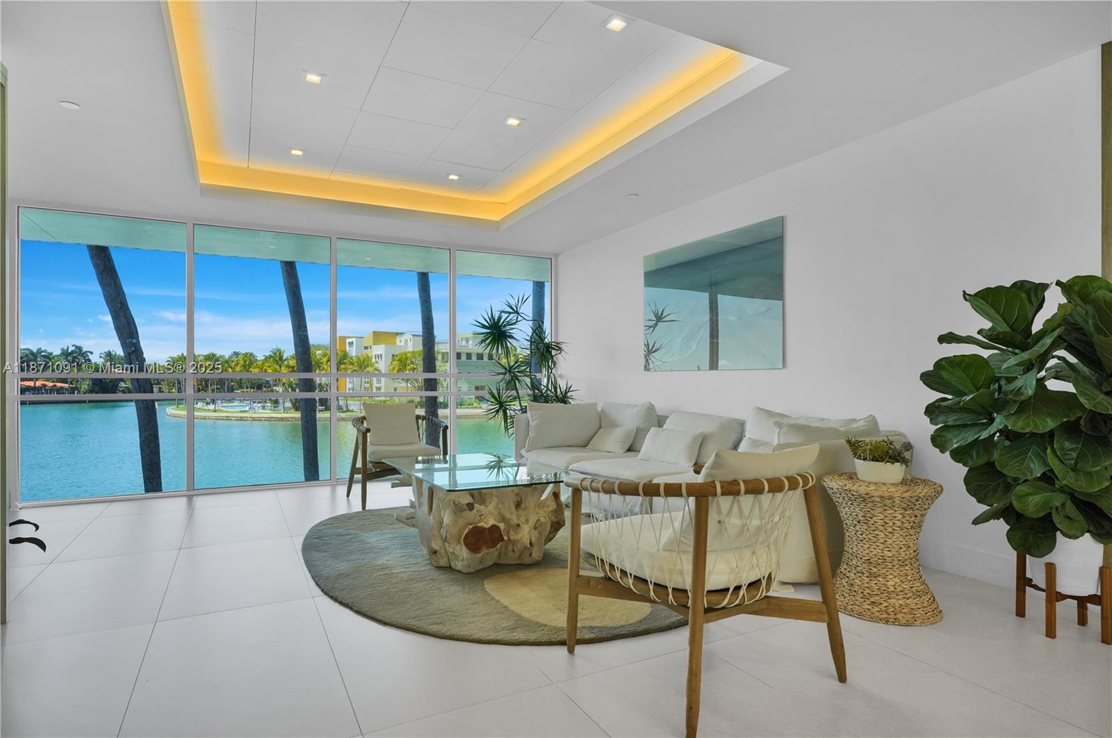 THE GRANDVIEW CONDO - Residential