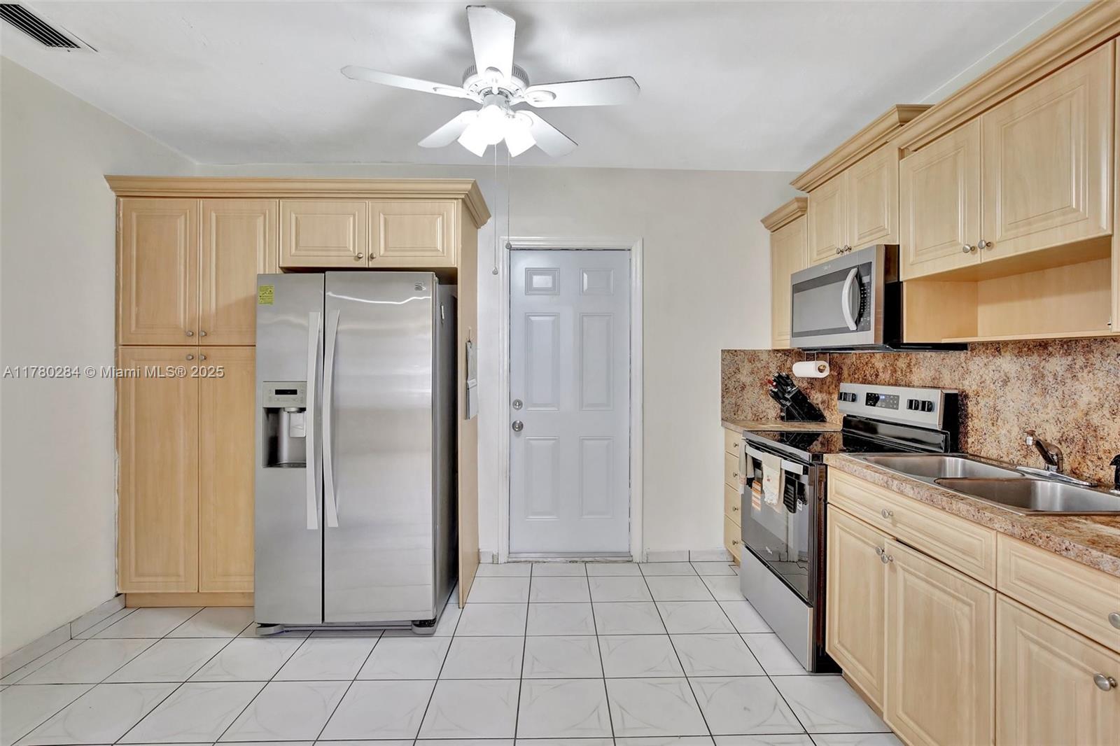 DRIFTWOOD ESTATES NO 1 - Residential