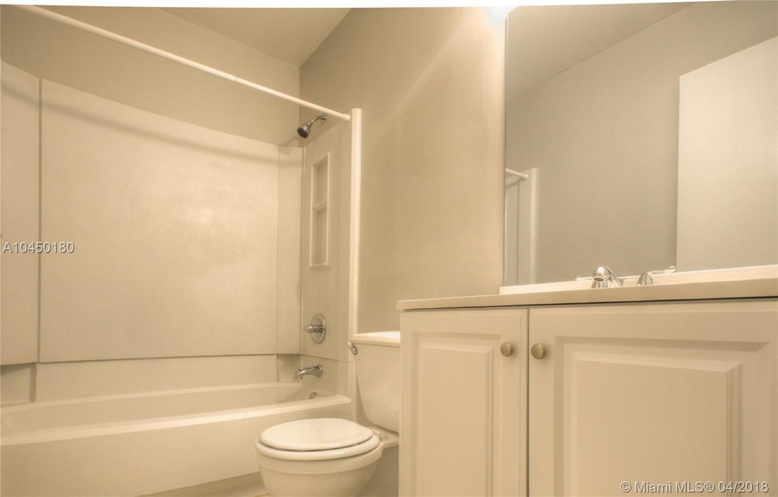 COUNTERPOINT ESTATES 8 - Residential Lease