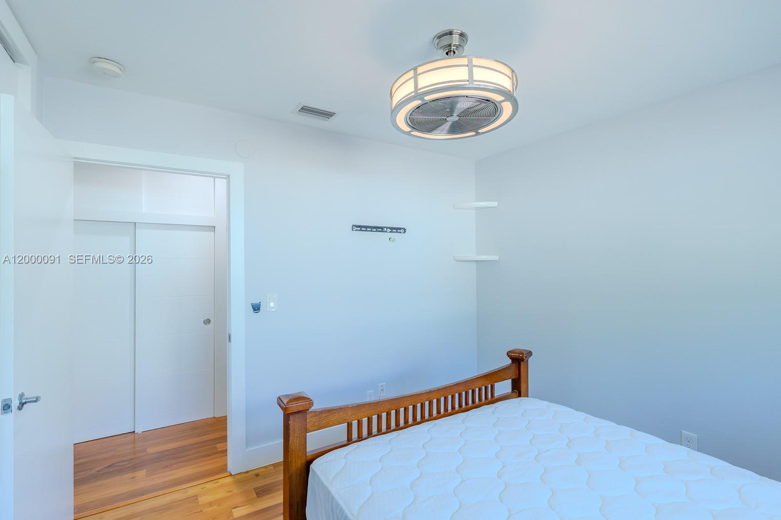 HOLLYWOOD HILLS AMEN PLAT - Residential Lease