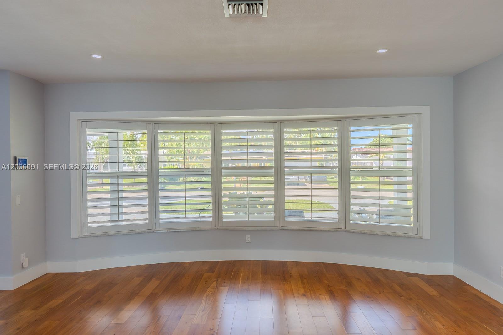 HOLLYWOOD HILLS AMEN PLAT - Residential Lease