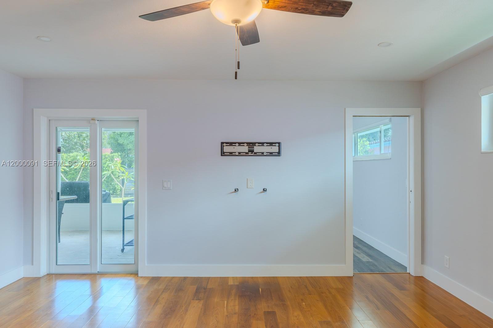 HOLLYWOOD HILLS AMEN PLAT - Residential Lease