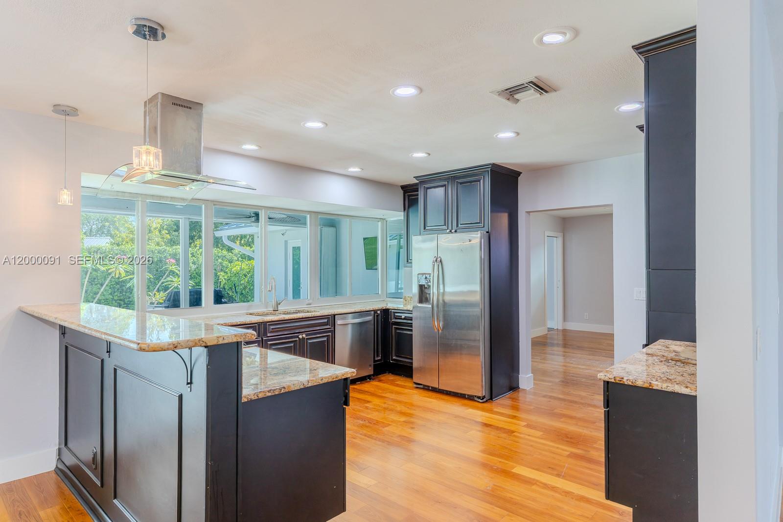 HOLLYWOOD HILLS AMEN PLAT - Residential Lease