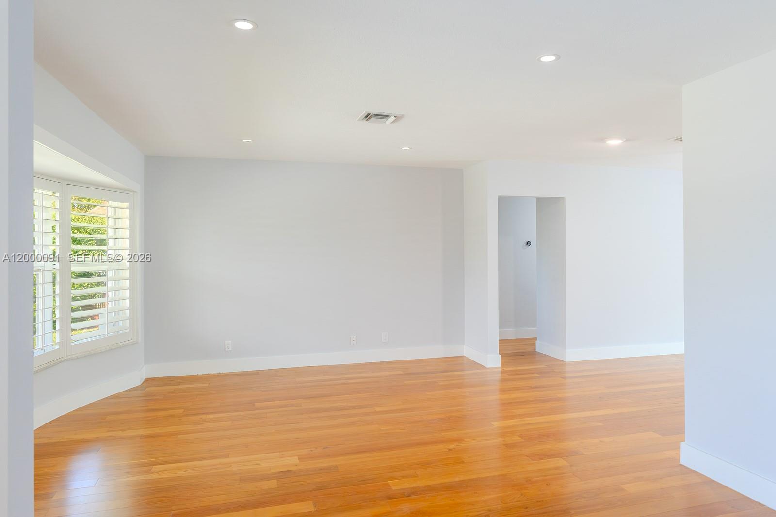 HOLLYWOOD HILLS AMEN PLAT - Residential Lease