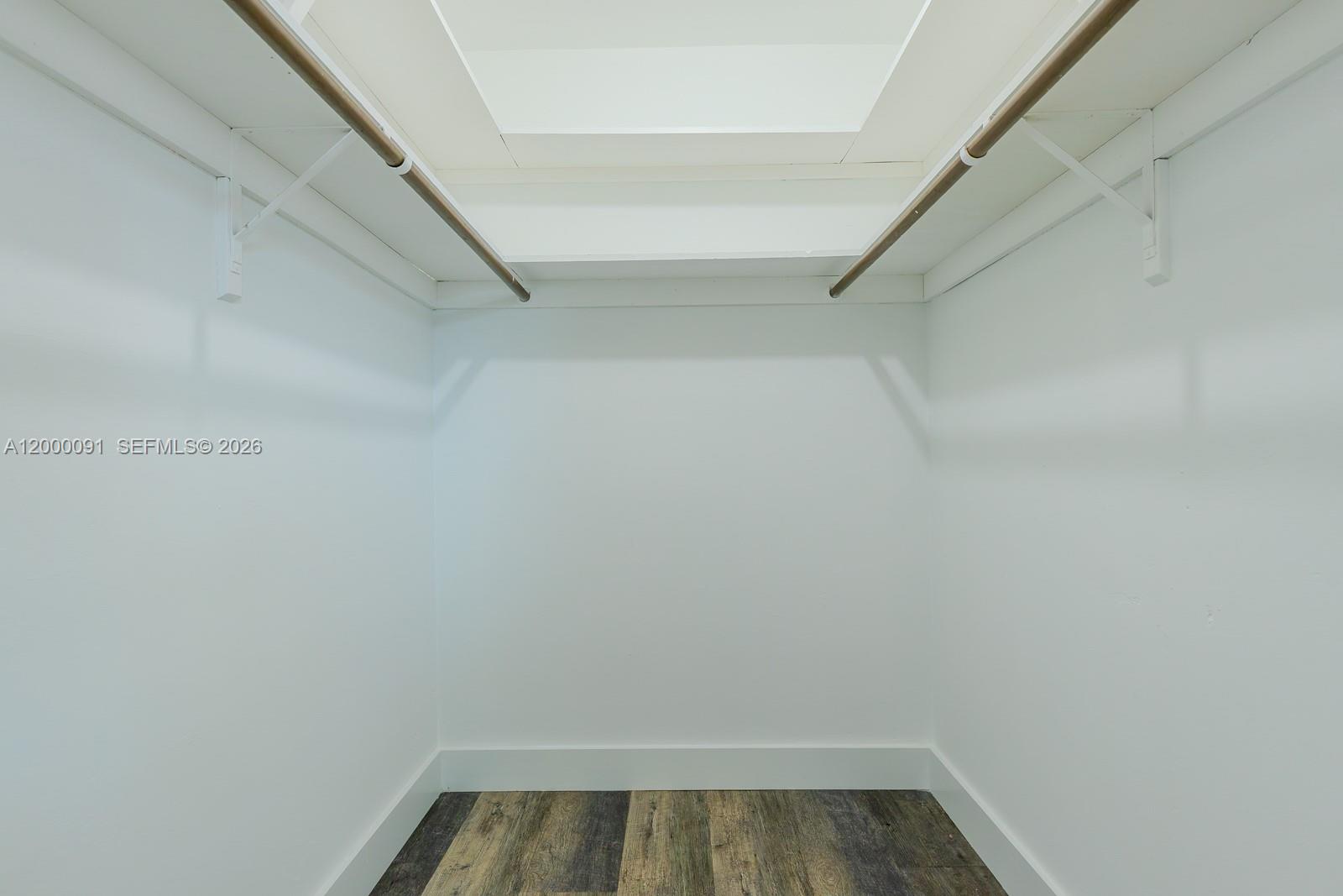 HOLLYWOOD HILLS AMEN PLAT - Residential Lease