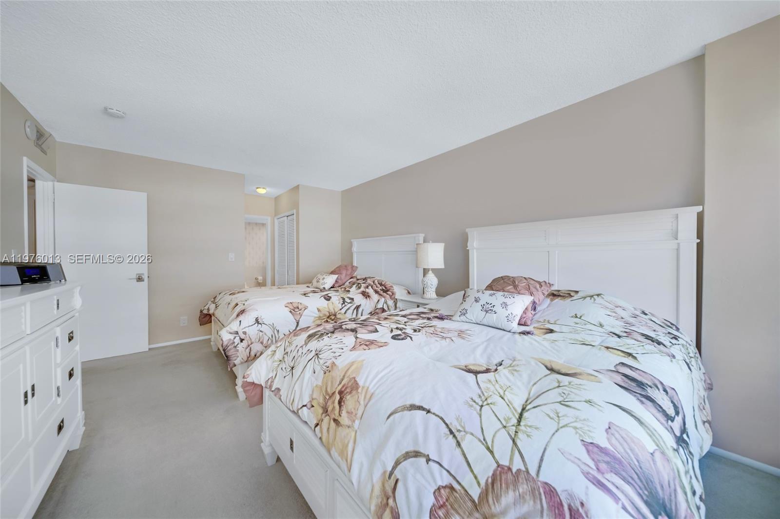 OCEAN SUMMIT CONDO - Residential Lease