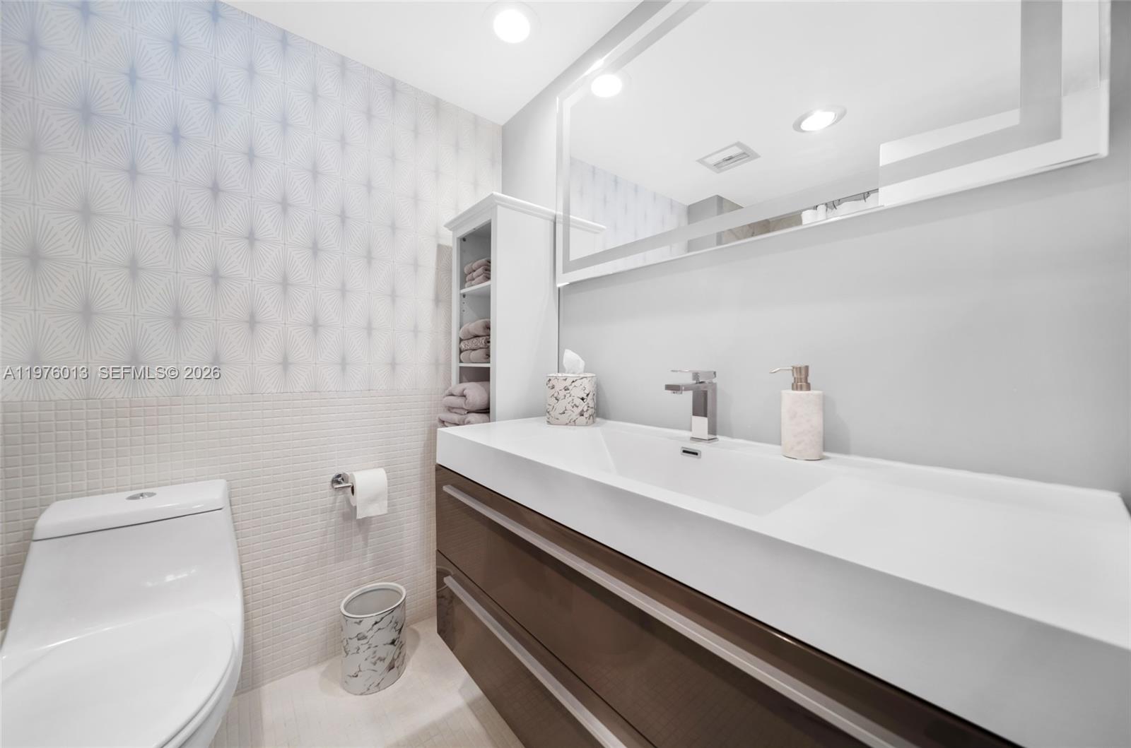 OCEAN SUMMIT CONDO - Residential Lease