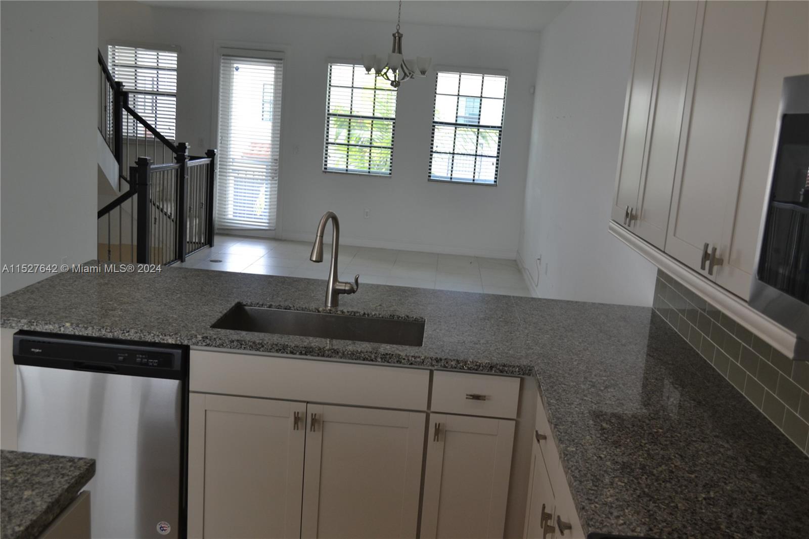 PEMBROKE LAKES SOUTH - Residential Lease