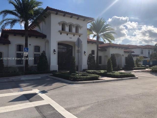 PEMBROKE LAKES SOUTH - Residential Lease