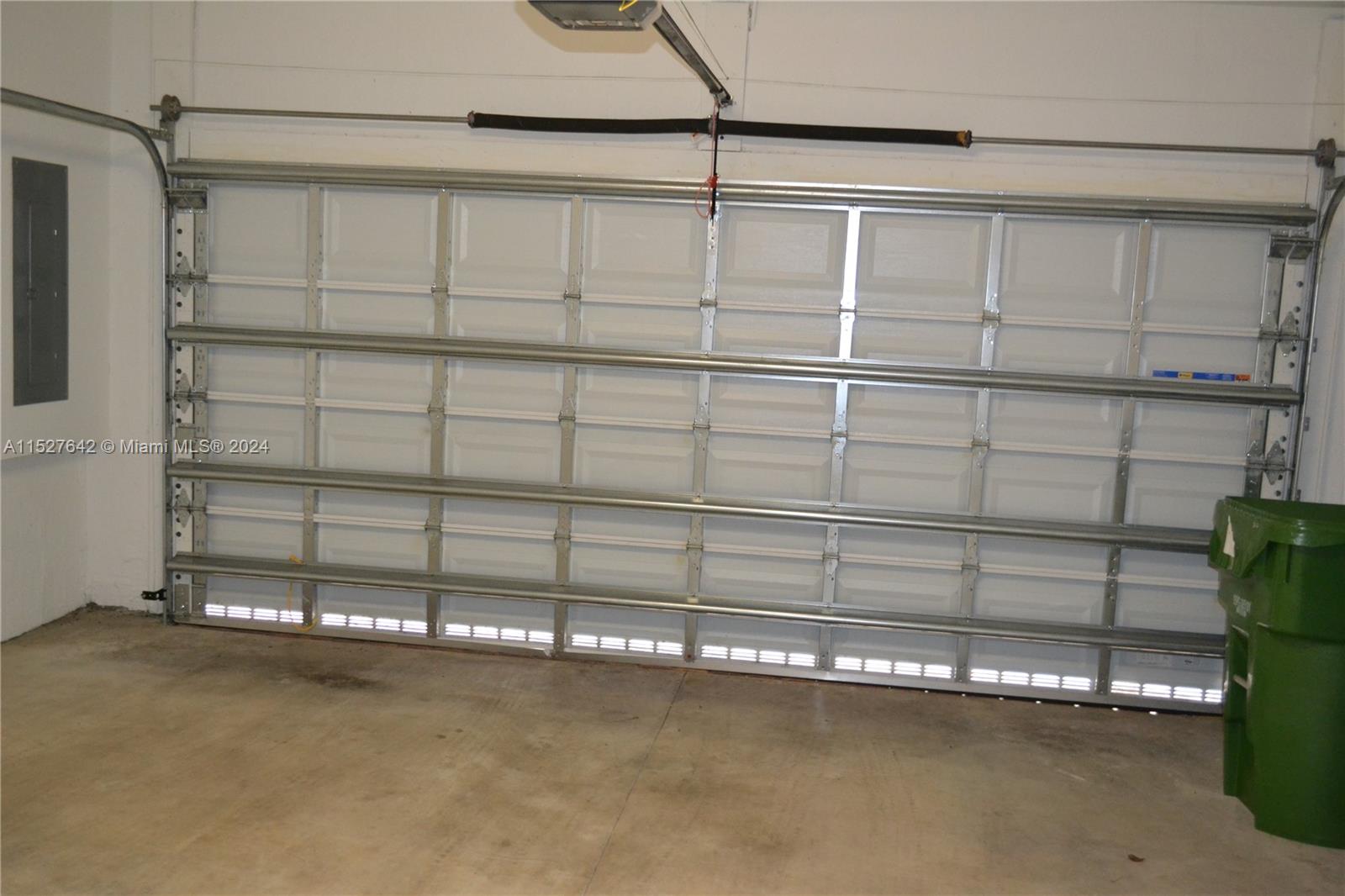PEMBROKE LAKES SOUTH - Residential Lease