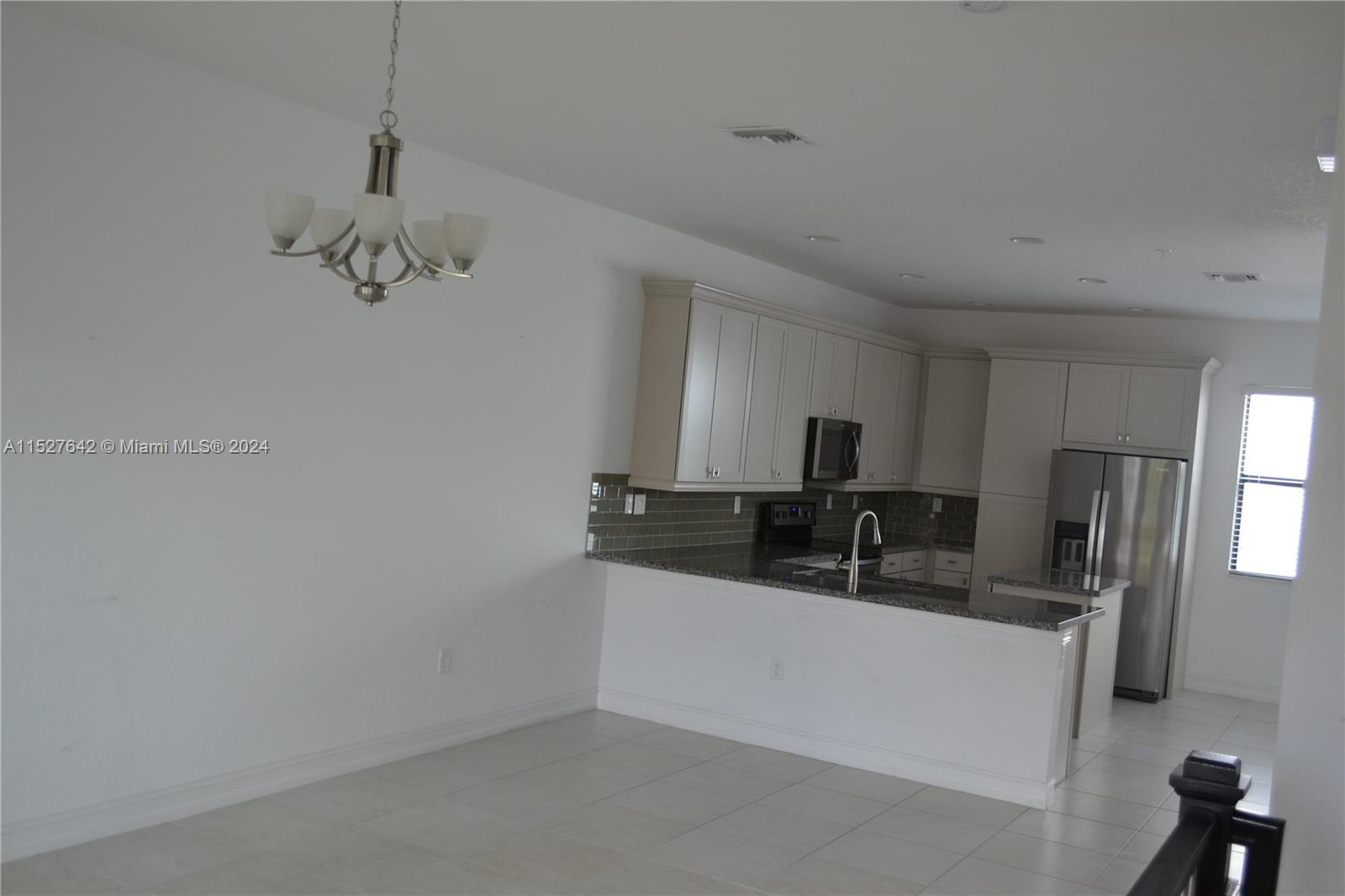 PEMBROKE LAKES SOUTH - Residential Lease