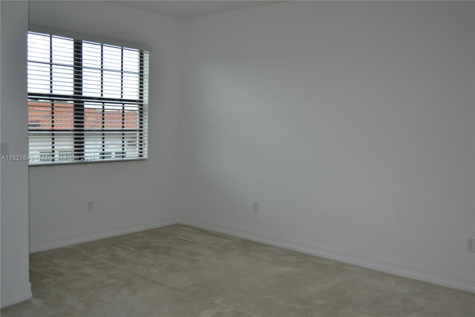 PEMBROKE LAKES SOUTH - Residential Lease