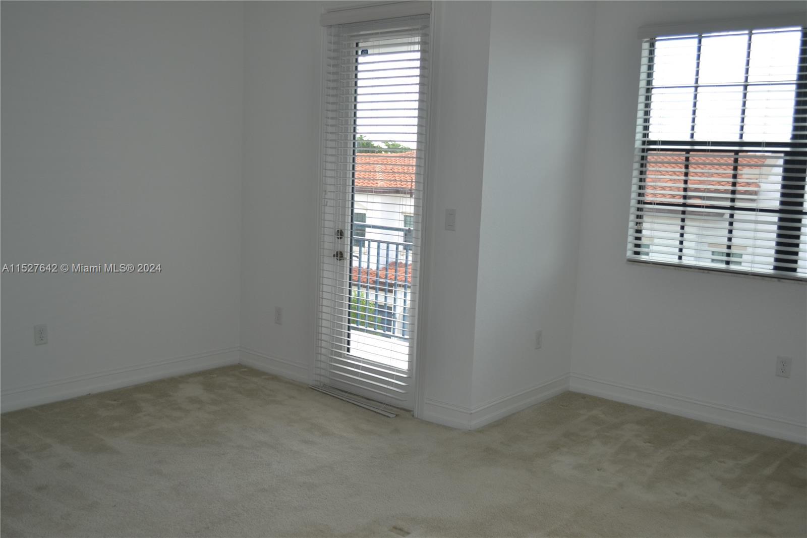 PEMBROKE LAKES SOUTH - Residential Lease