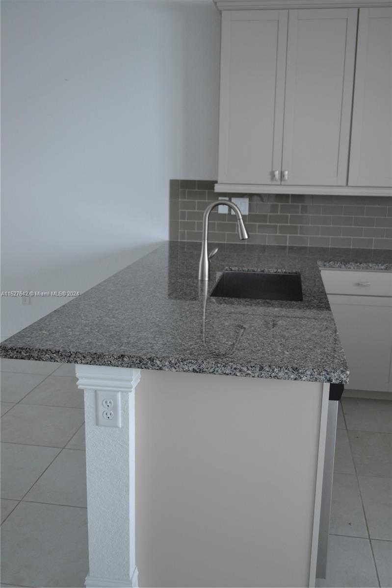 PEMBROKE LAKES SOUTH - Residential Lease