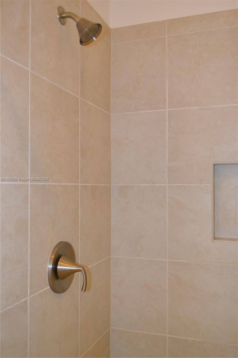PEMBROKE LAKES SOUTH - Residential Lease