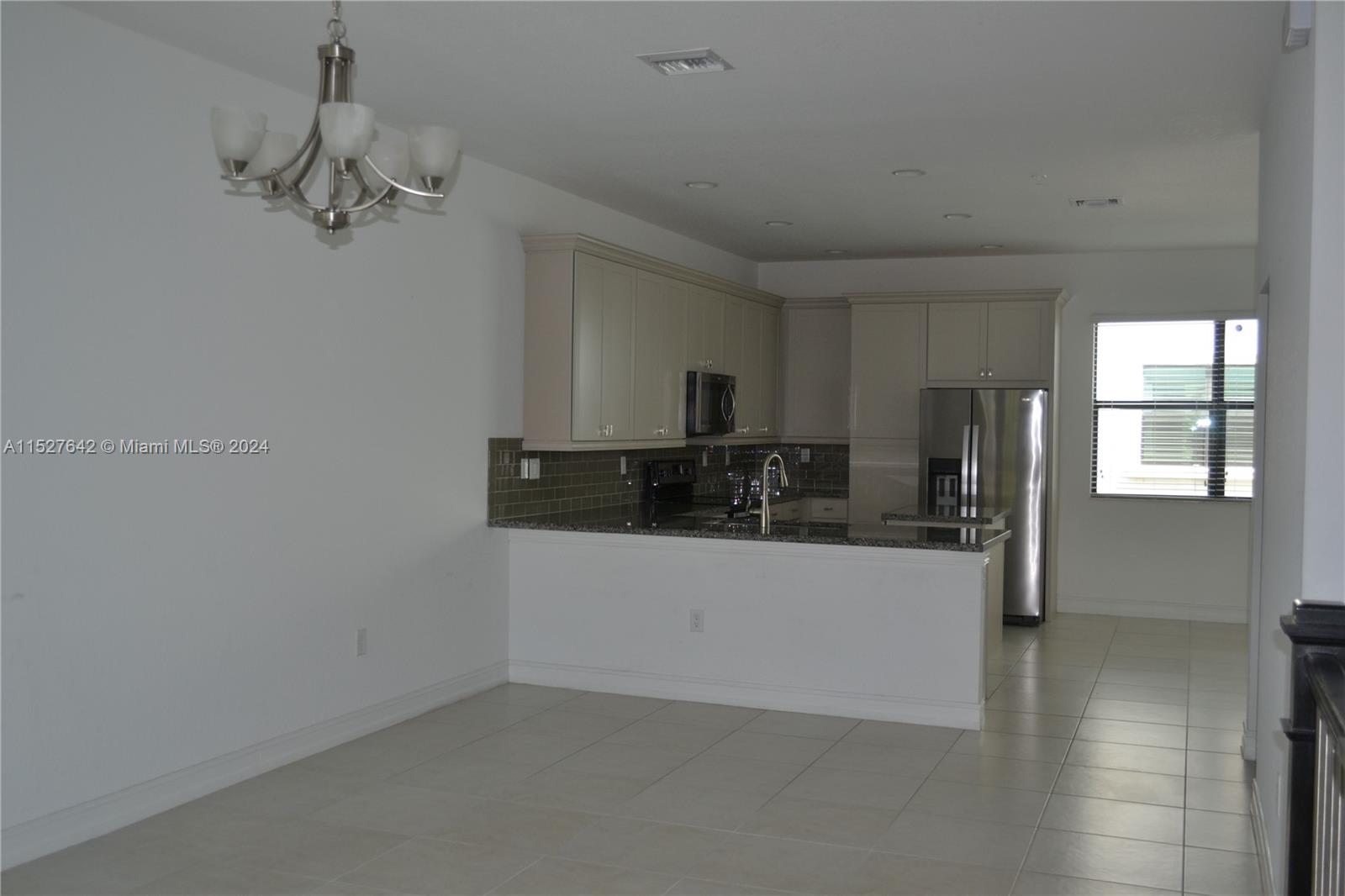 PEMBROKE LAKES SOUTH - Residential Lease