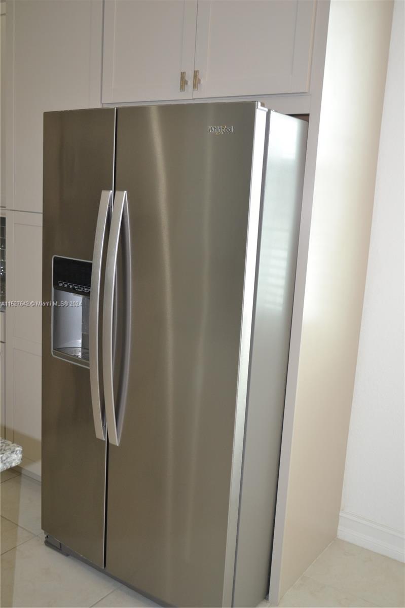 PEMBROKE LAKES SOUTH - Residential Lease