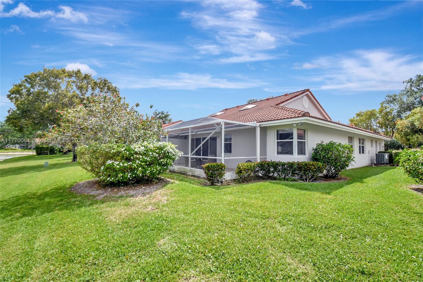 PALM ISLES I, II AND III - Residential Lease