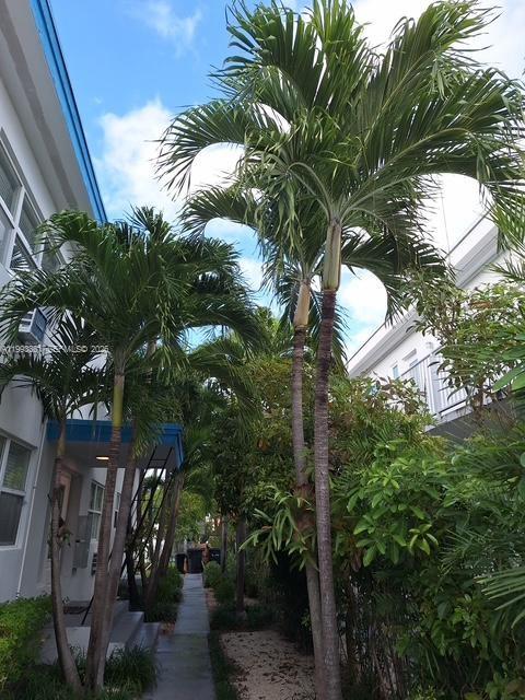 BISCAYNE BCH SUB - Residential Lease