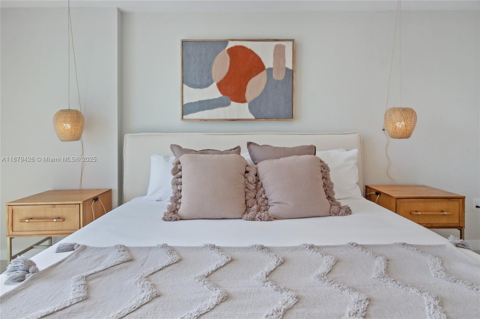 QUADRO CONDO - Residential