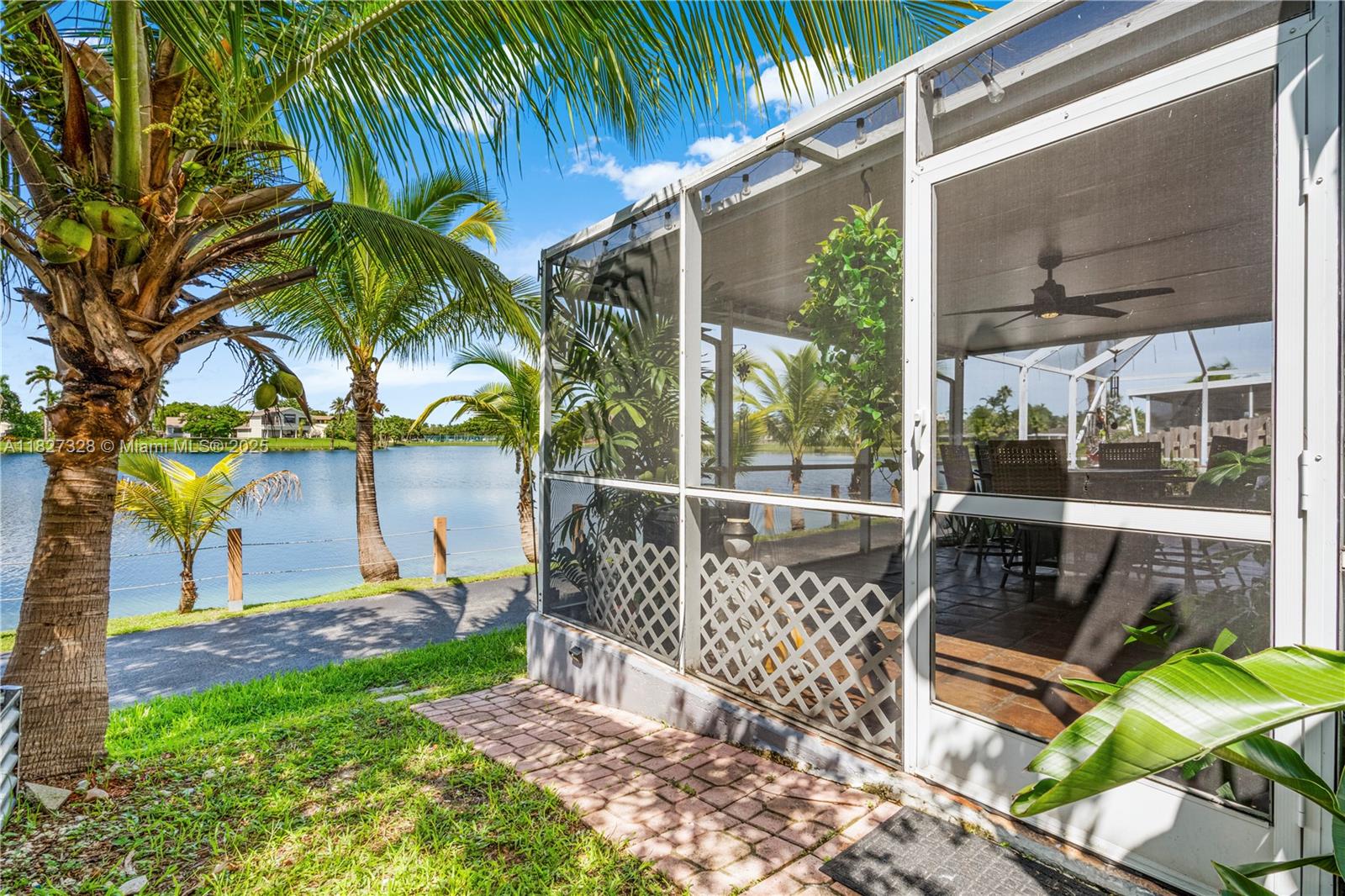 LAKES BY THE BAY SEC 6 - Residential