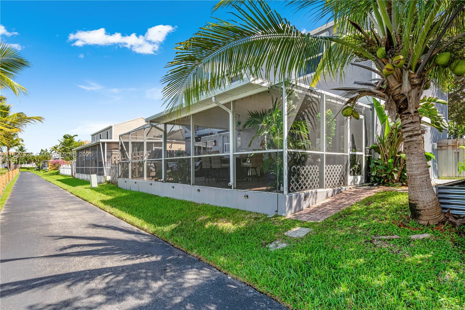 LAKES BY THE BAY SEC 6 - Residential