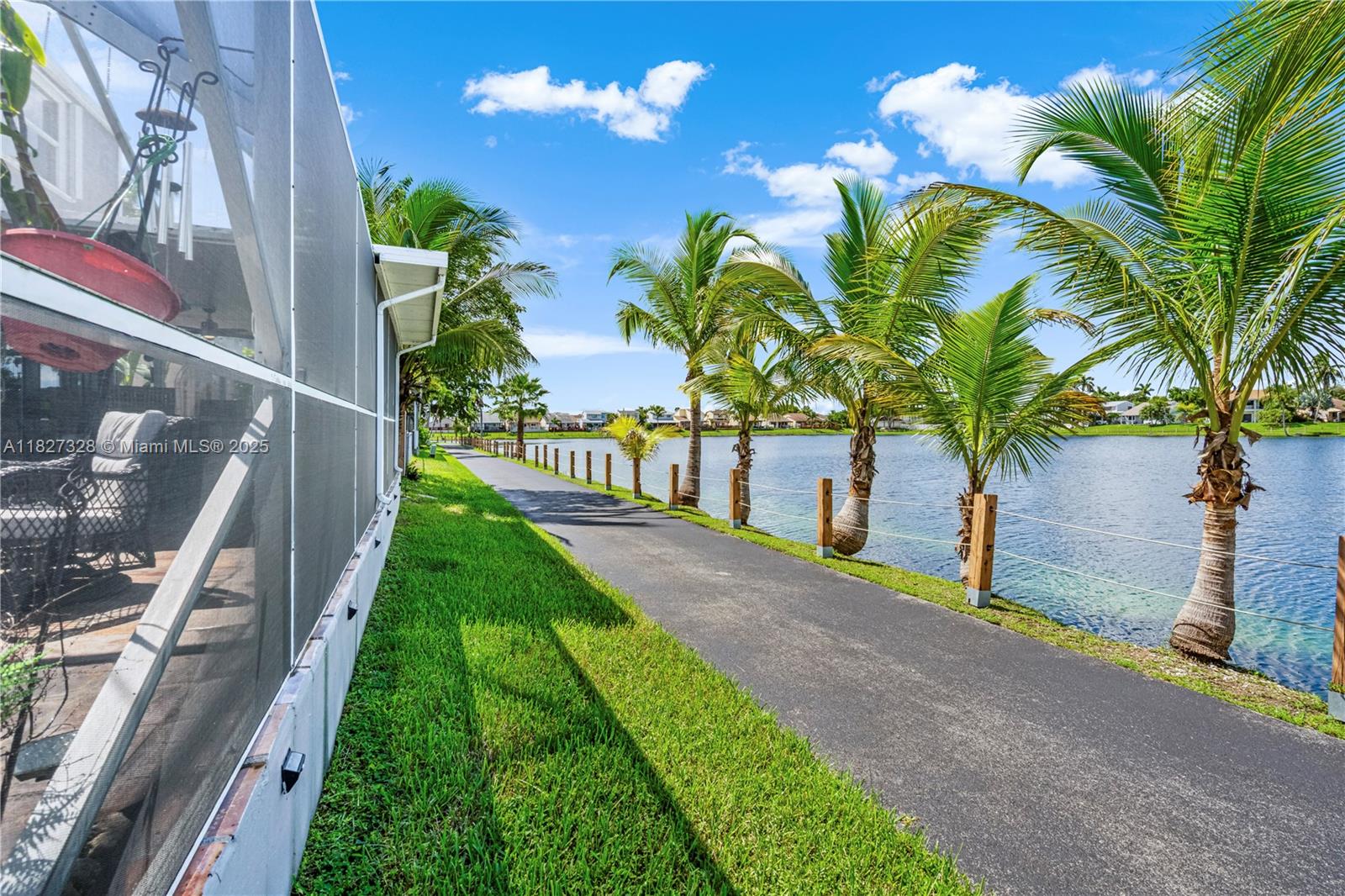 LAKES BY THE BAY SEC 6 - Residential