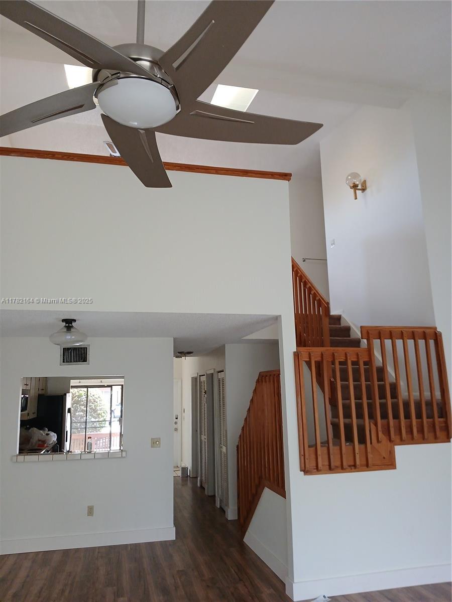 405 SE 11th Ter