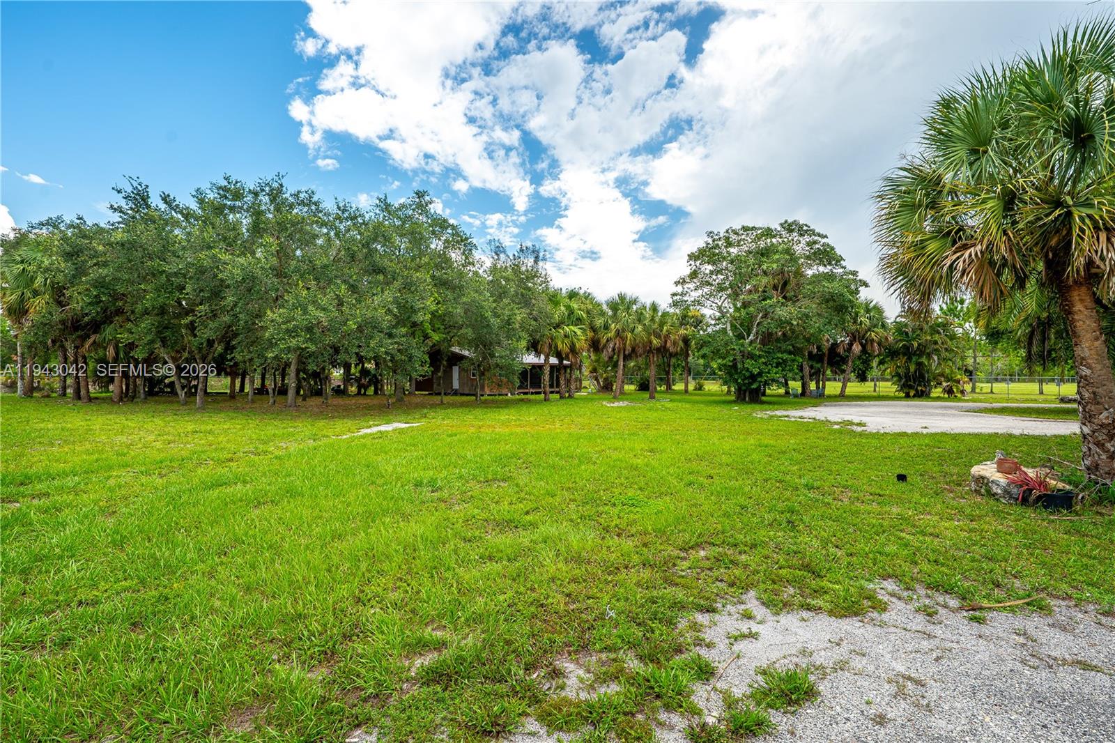 PALM BEACH FARMS CO 3 - Residential