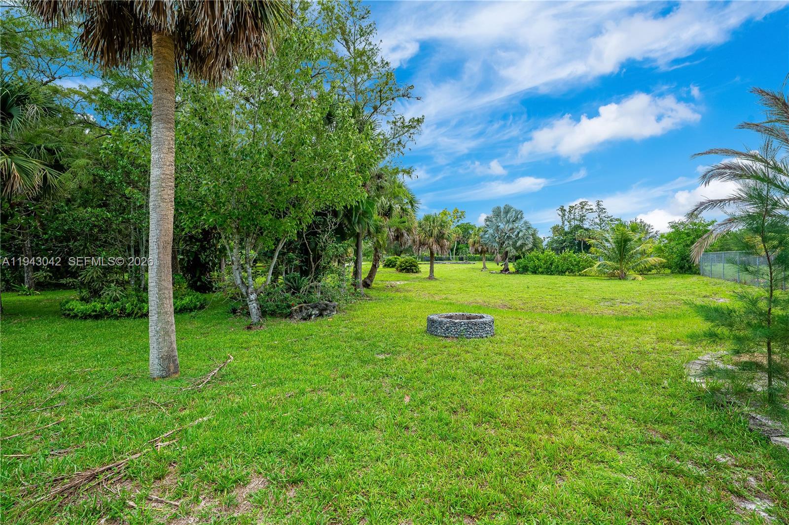 PALM BEACH FARMS CO 3 - Residential