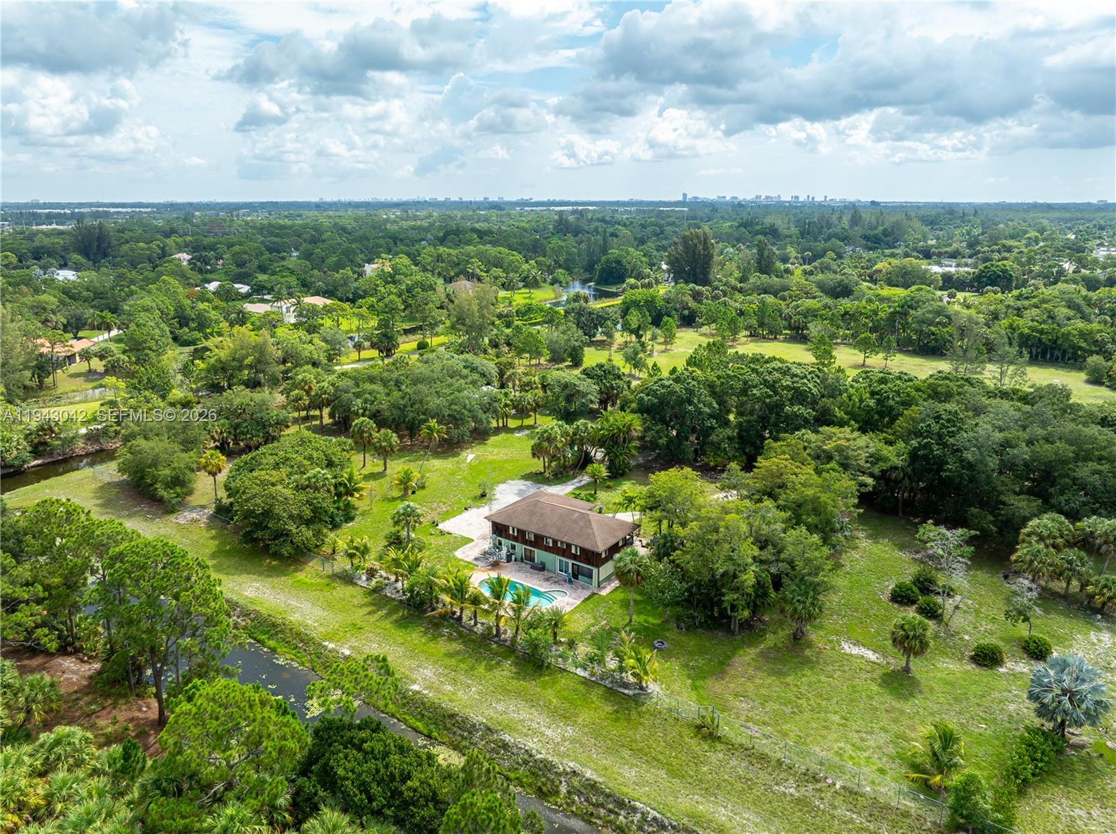 PALM BEACH FARMS CO 3 - Residential