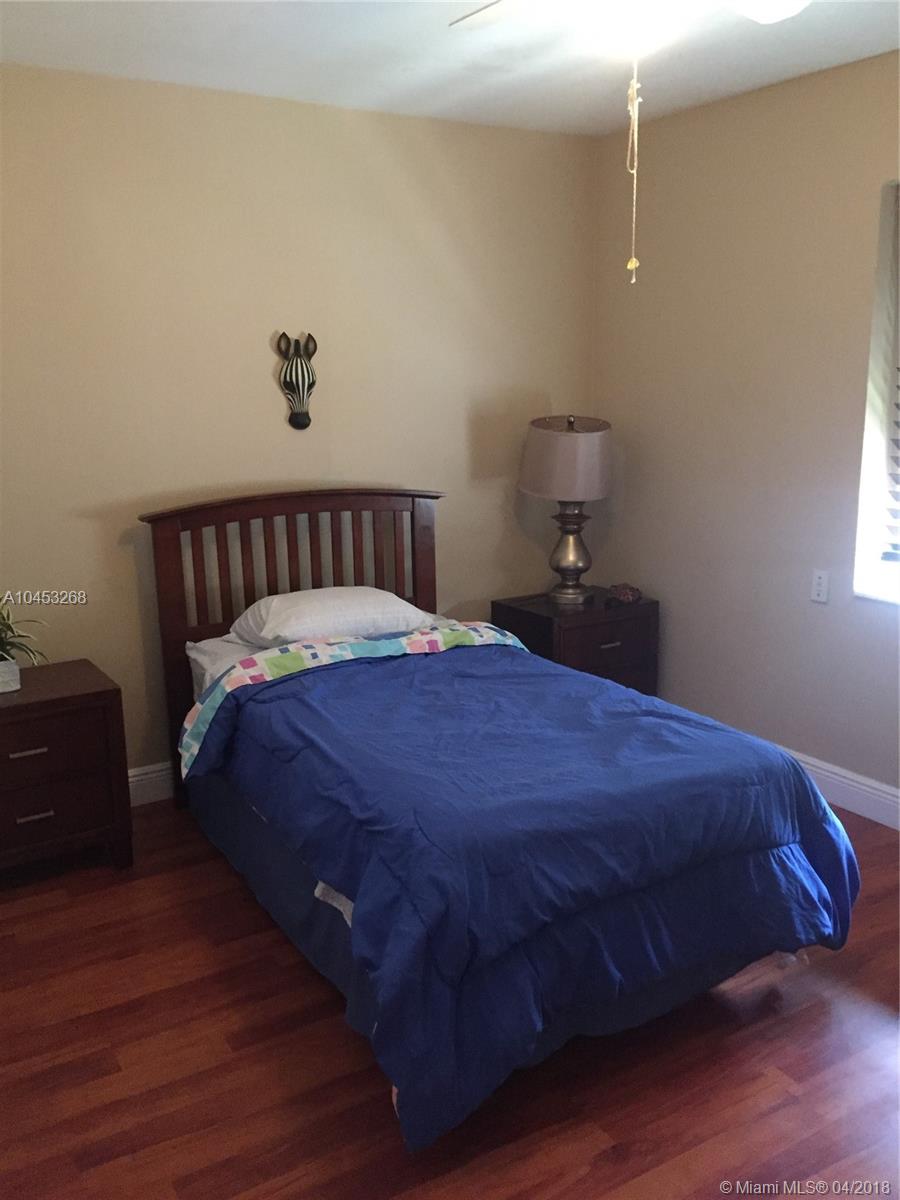 SUNSET TRAILS NO 5 - Residential Lease