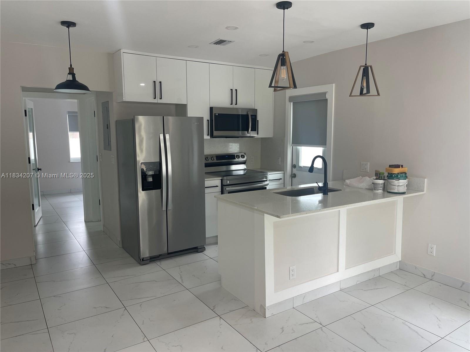 1367 SW 37th Ave 1365