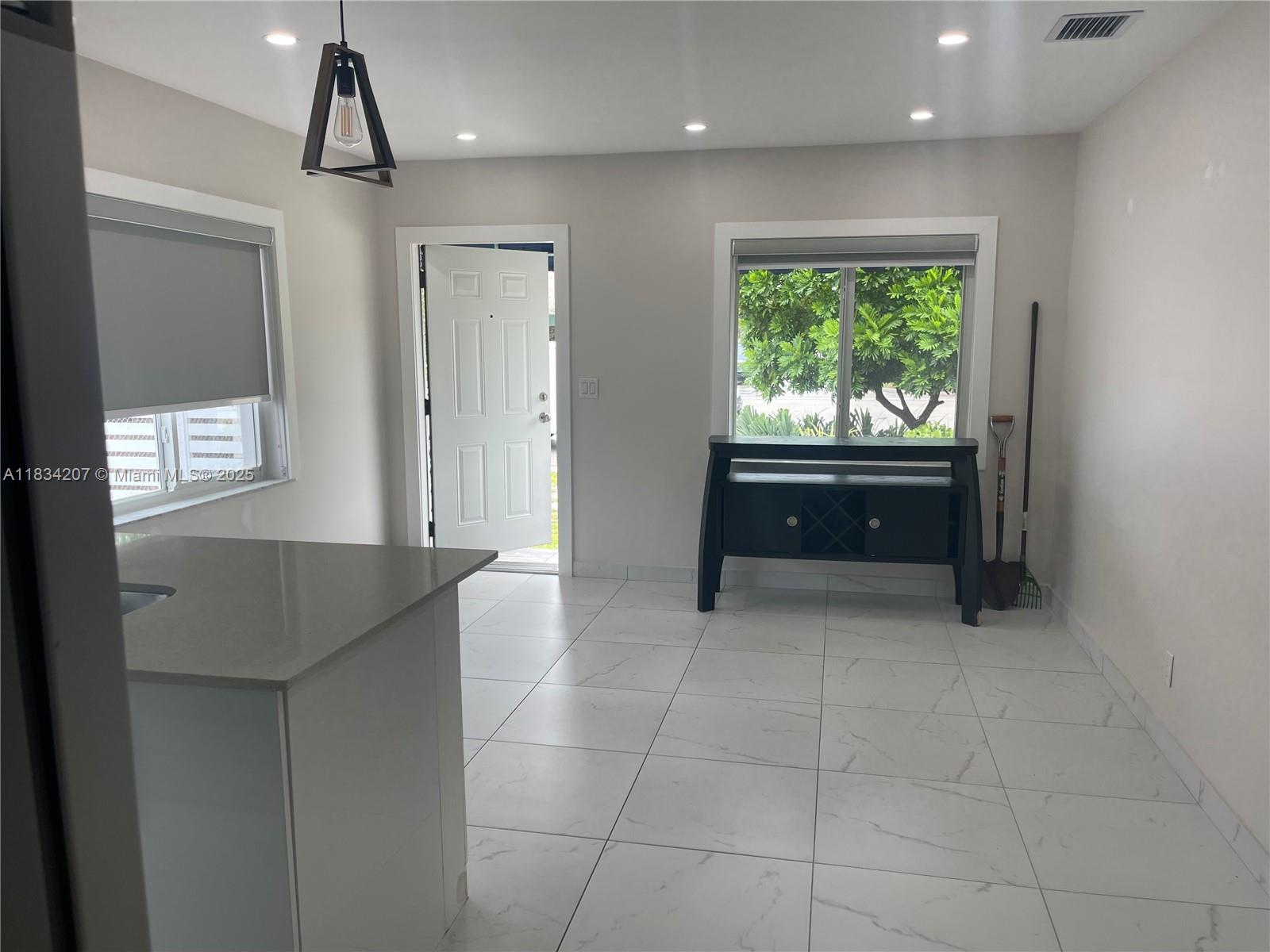 1367 SW 37th Ave 1365