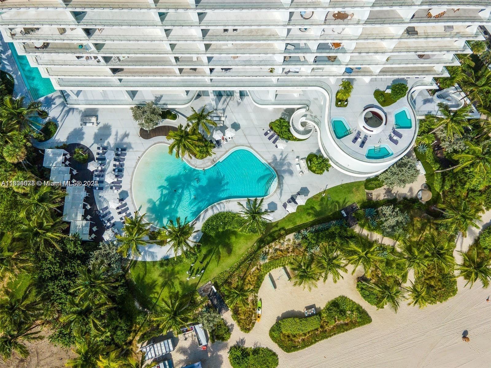 JADE SIGNATURE CONDO - Residential