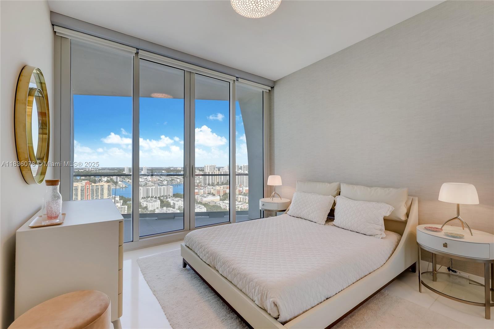 JADE SIGNATURE CONDO - Residential