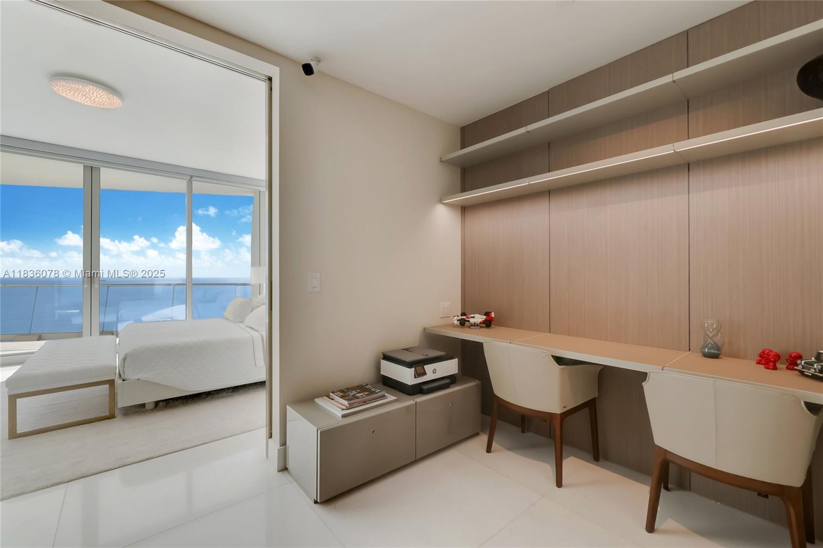 JADE SIGNATURE CONDO - Residential